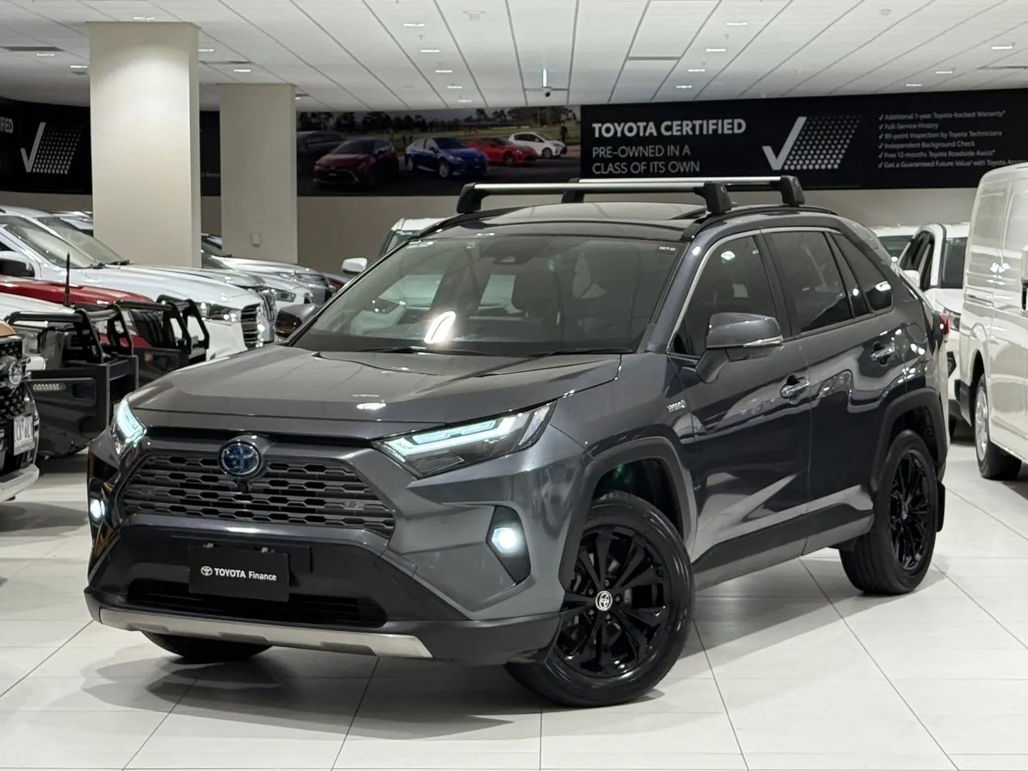 2024 Toyota RAV4 Gallery Image 5