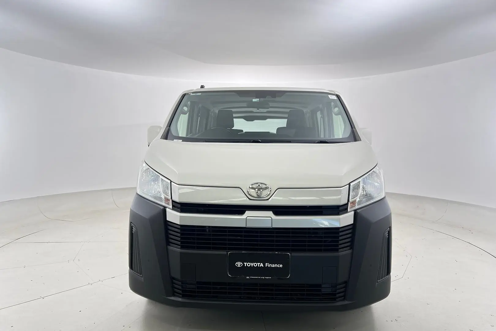 2019 Toyota Hiace Gallery Image 10