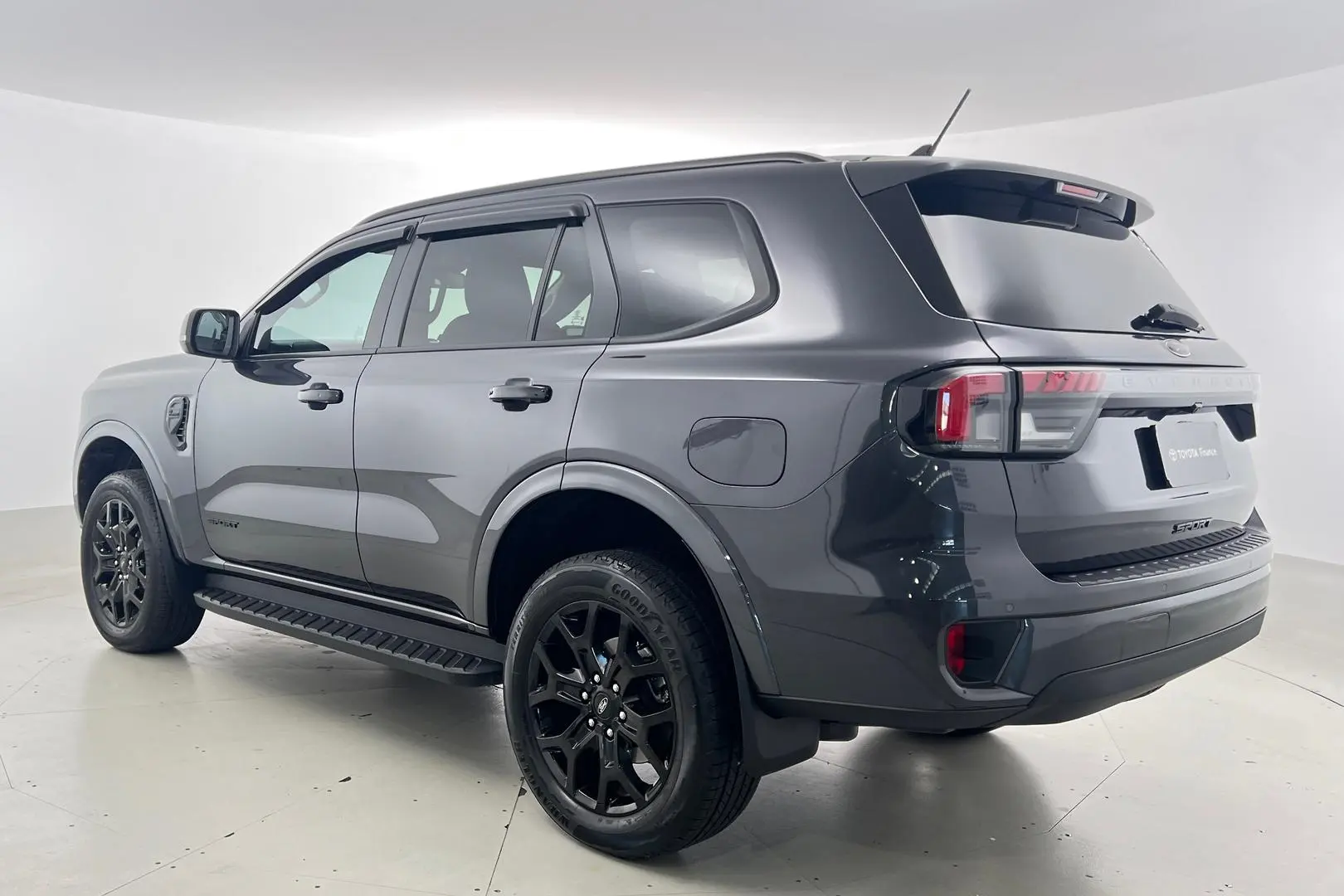 2023 Ford Everest Gallery Image 8