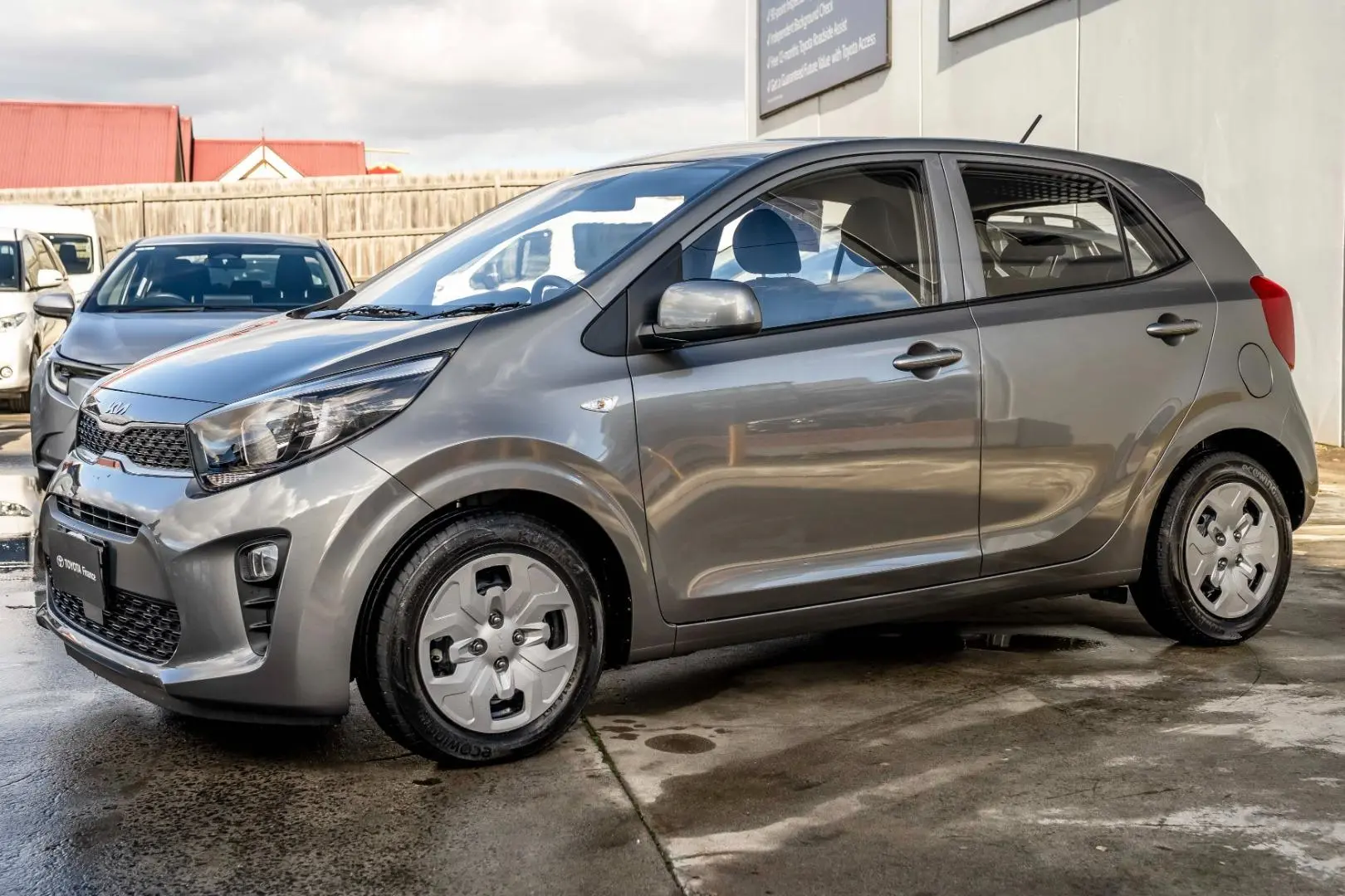 2023 Kia Picanto Gallery Image 5