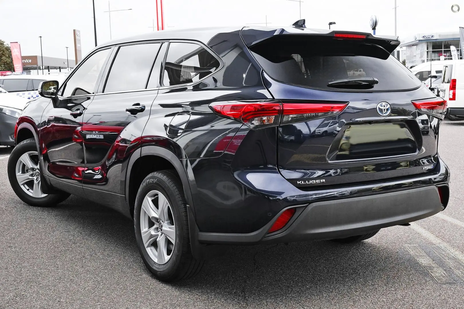 2022 Toyota Kluger Gallery Image 3
