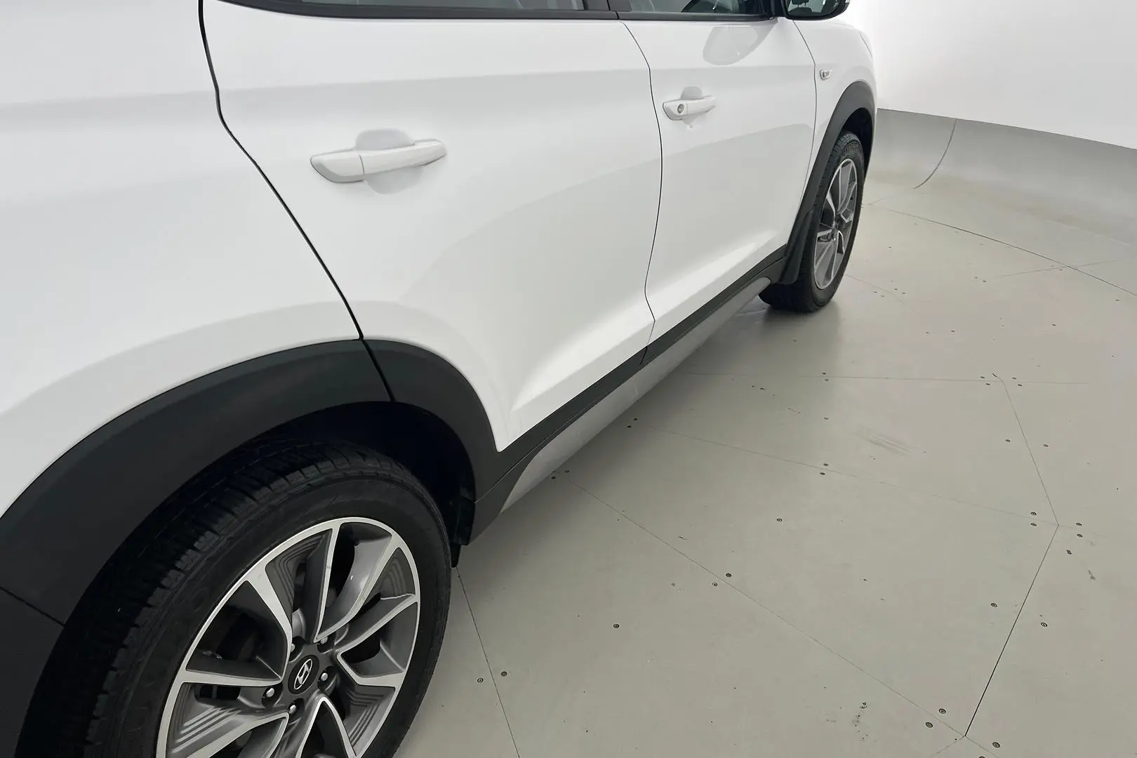 2017 Hyundai Tucson Gallery Image 10
