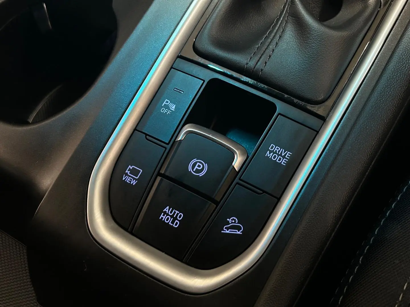 2020 Hyundai Santa Fe Gallery Image 20