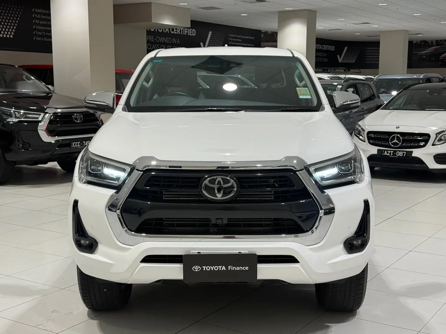 2023 Toyota Hilux Gallery Image 4