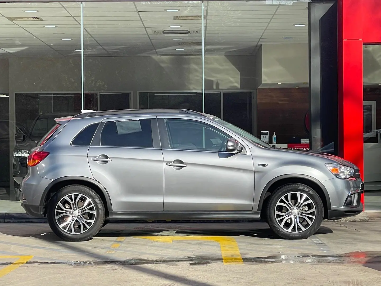2019 Mitsubishi ASX Gallery Image 2