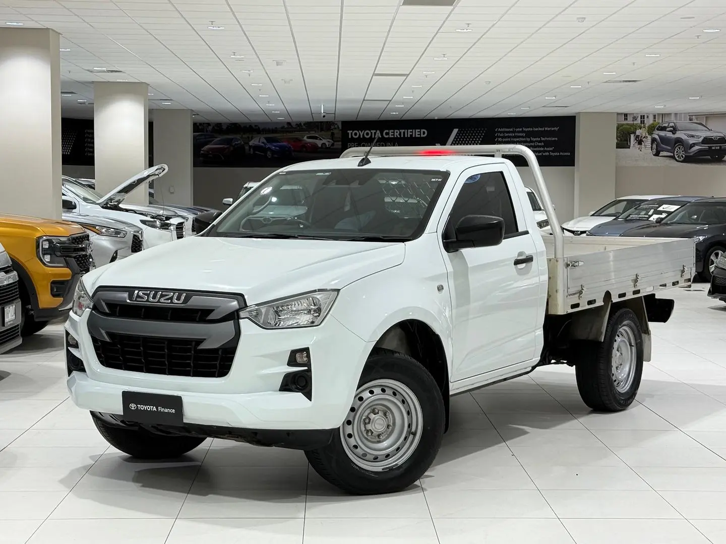 2022 Isuzu D-MAX Gallery Image 5