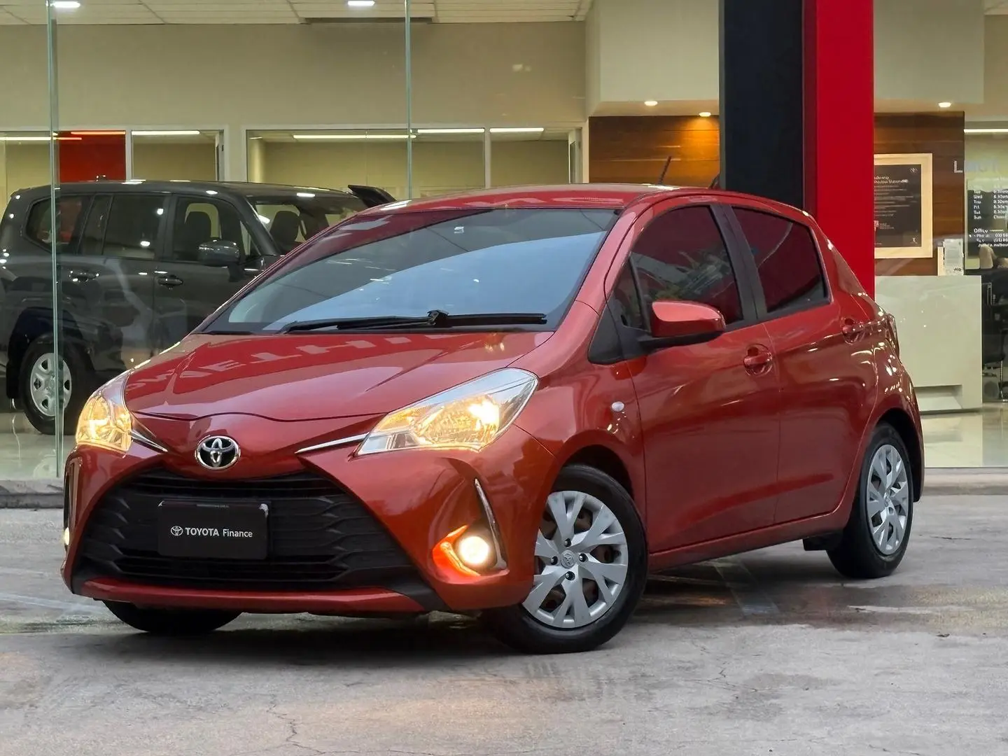 2018 Toyota Yaris Gallery Image 4
