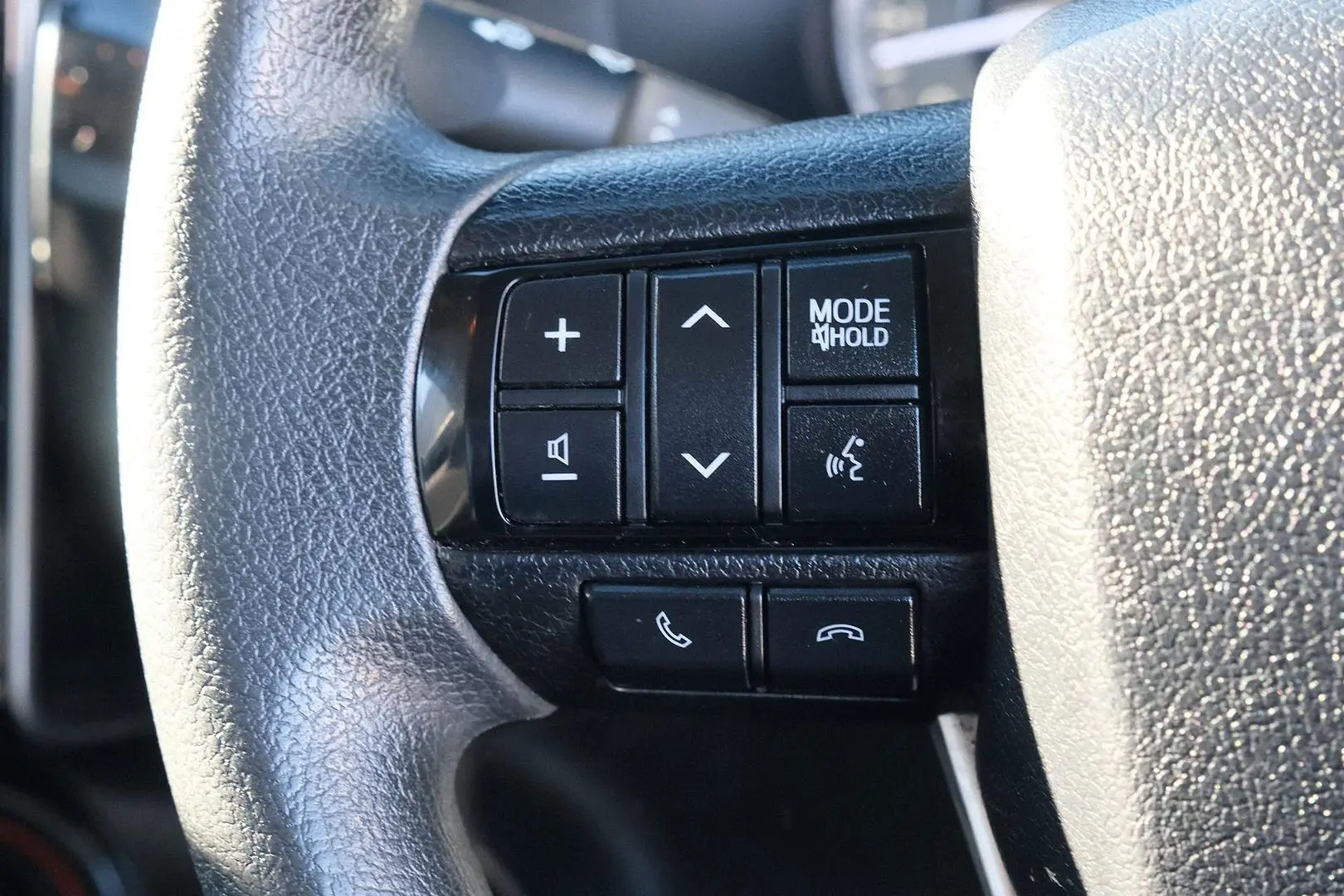 2020 Toyota Hilux Gallery Image 15