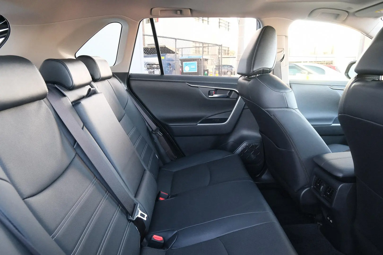 2023 Toyota RAV4 Gallery Image 12