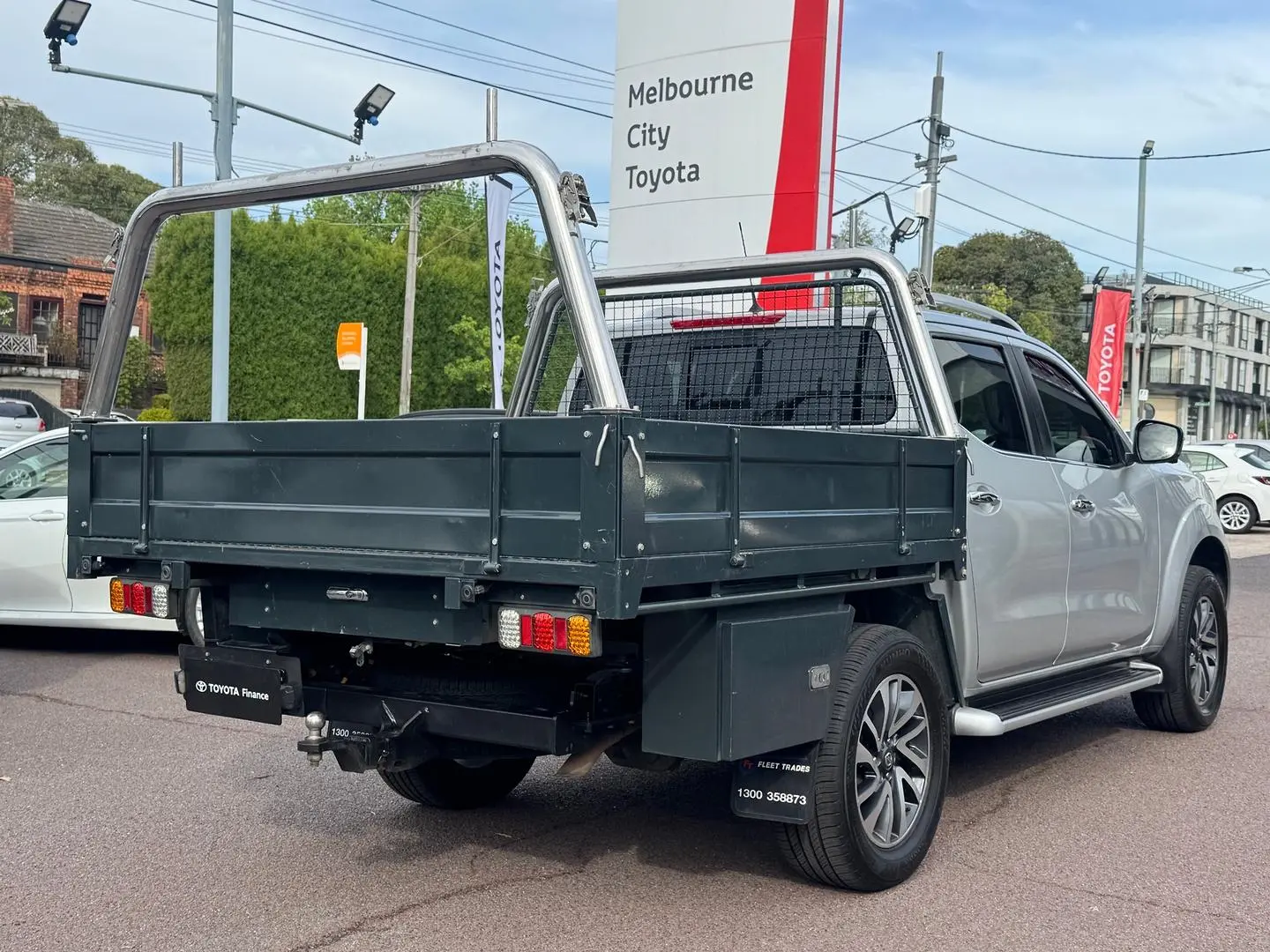 2020 Nissan Navara Gallery Image 4