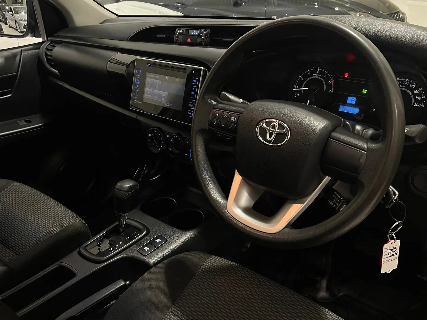 2020 Toyota Hilux Gallery Image 11