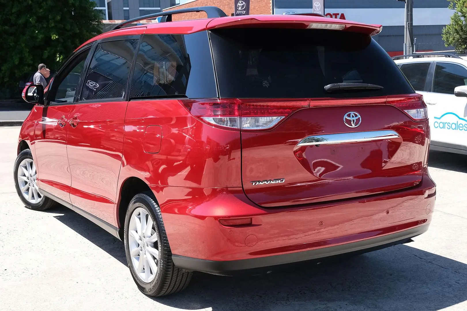 2019 Toyota Tarago Gallery Image 2