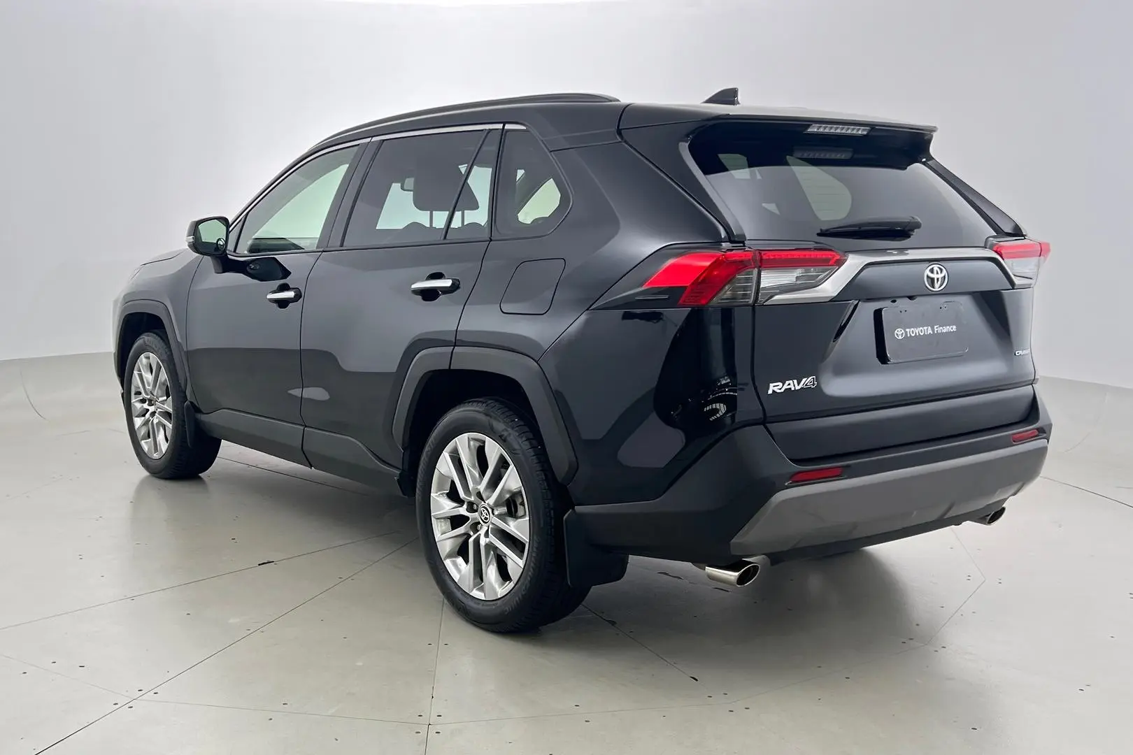 2021 Toyota RAV4 Gallery Image 2
