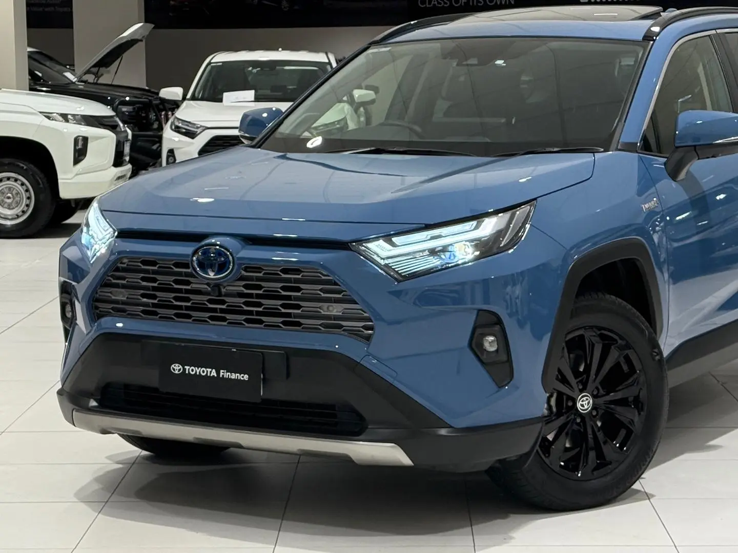 2024 Toyota RAV4 Gallery Image 7