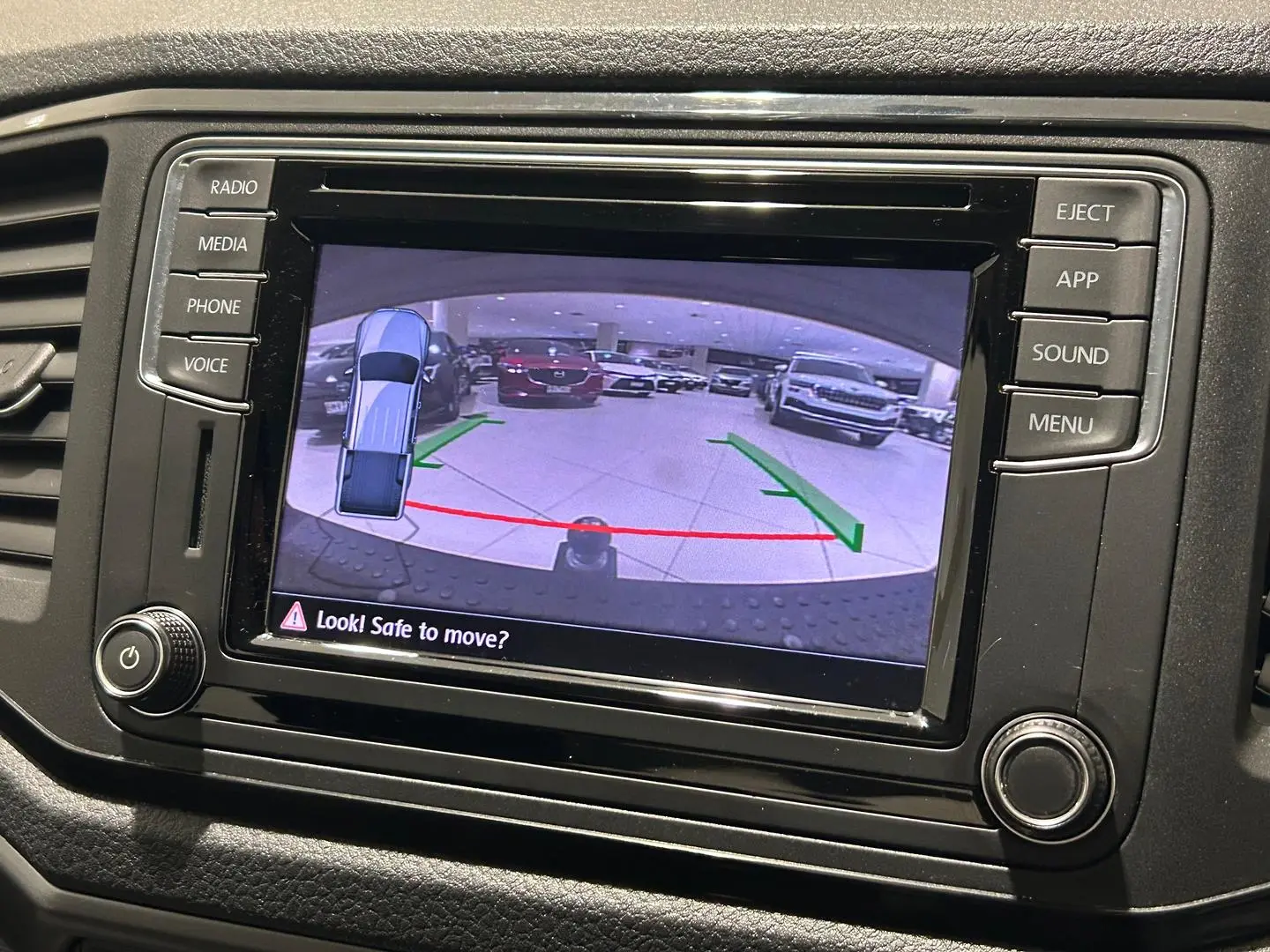 2022 Volkswagen Amarok Gallery Image 17