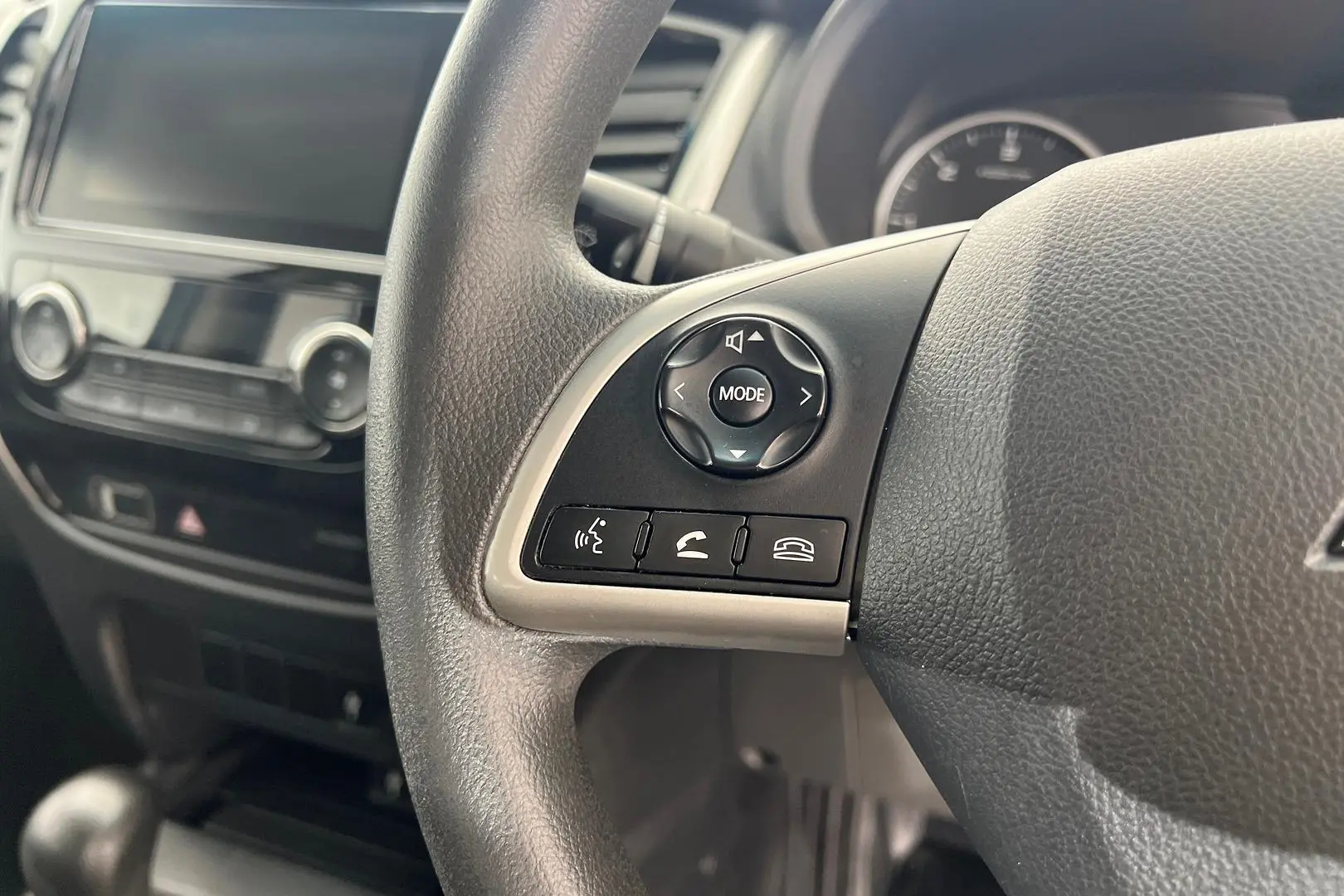 2018 Mitsubishi Triton Gallery Image 16