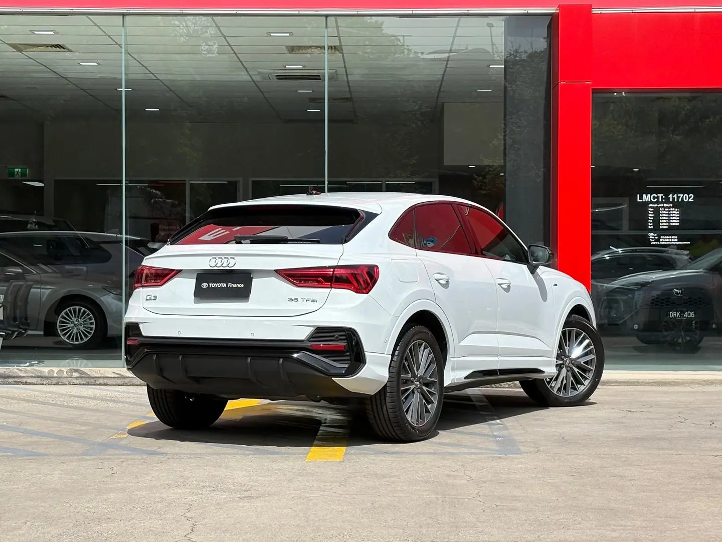 2020 Audi Q3 Gallery Image 10