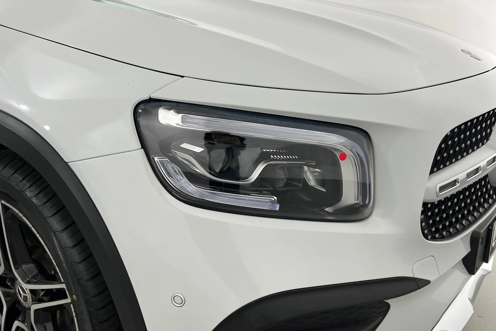 2021 Mercedes-Benz GLB-Class Gallery Image 10