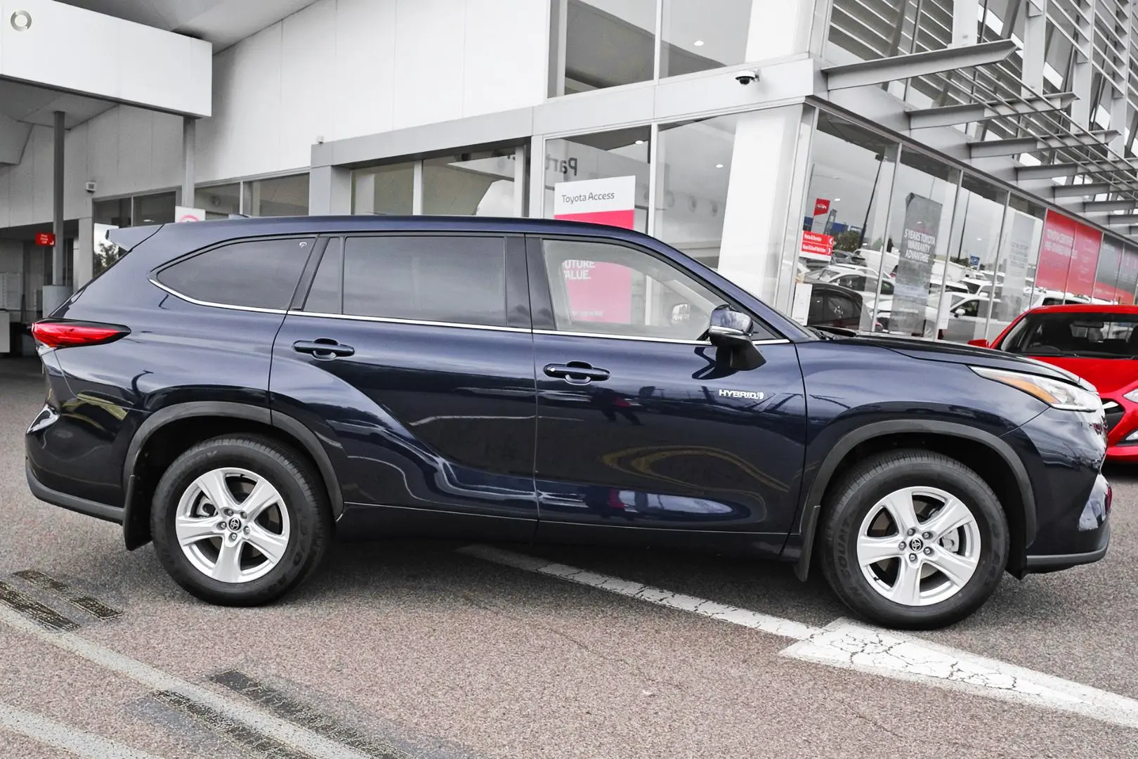 2022 Toyota Kluger Gallery Image 4