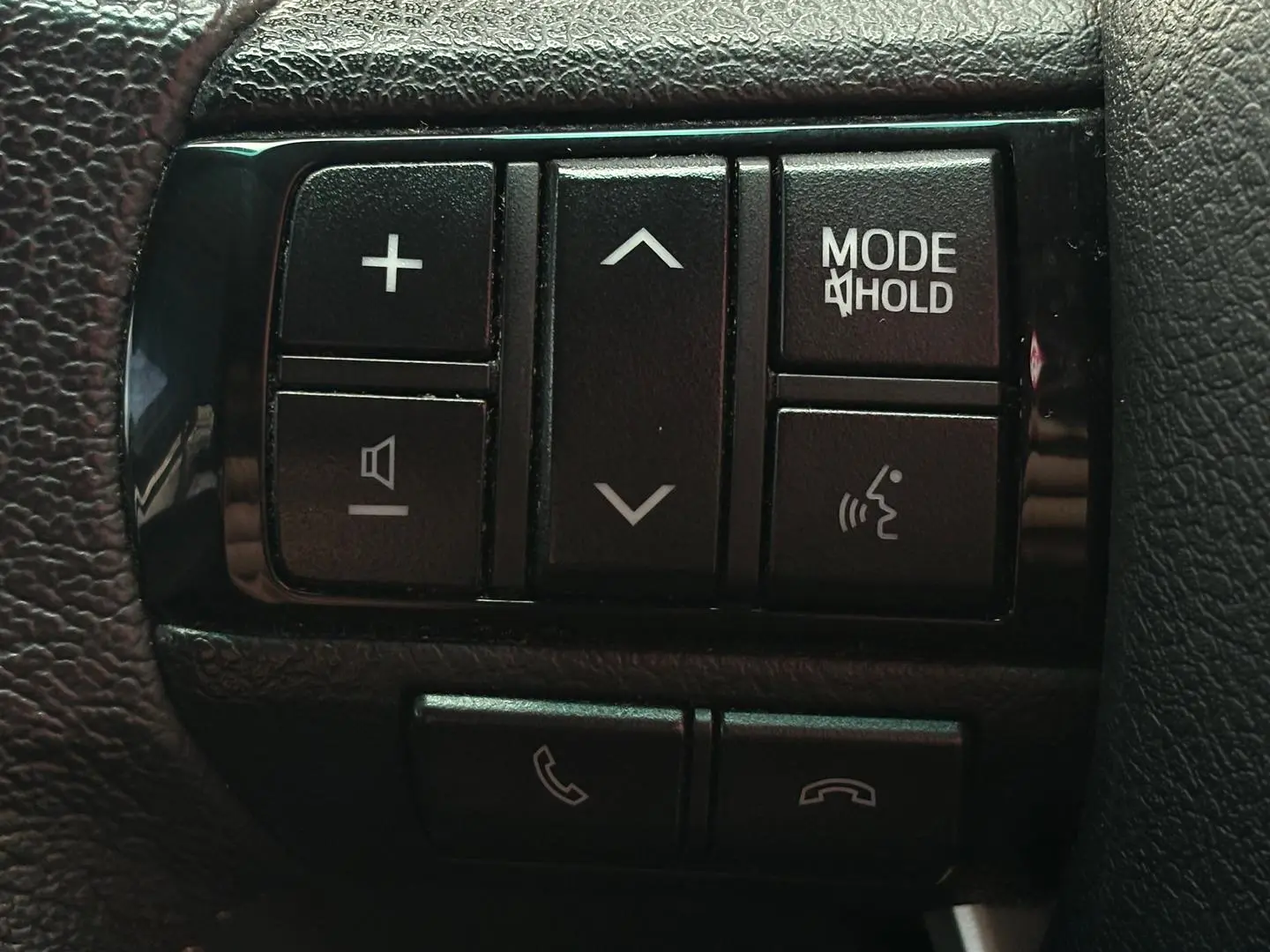 2020 Toyota Hilux Gallery Image 21