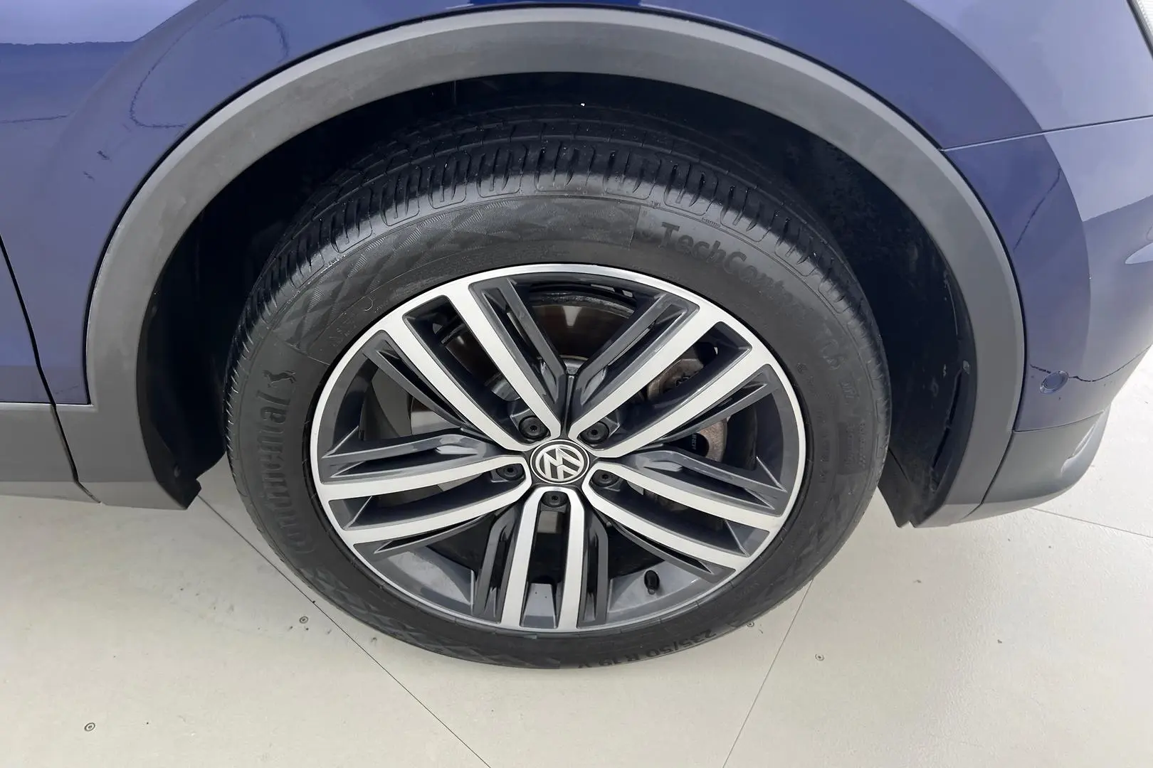 2019 Volkswagen Tiguan Gallery Image 23