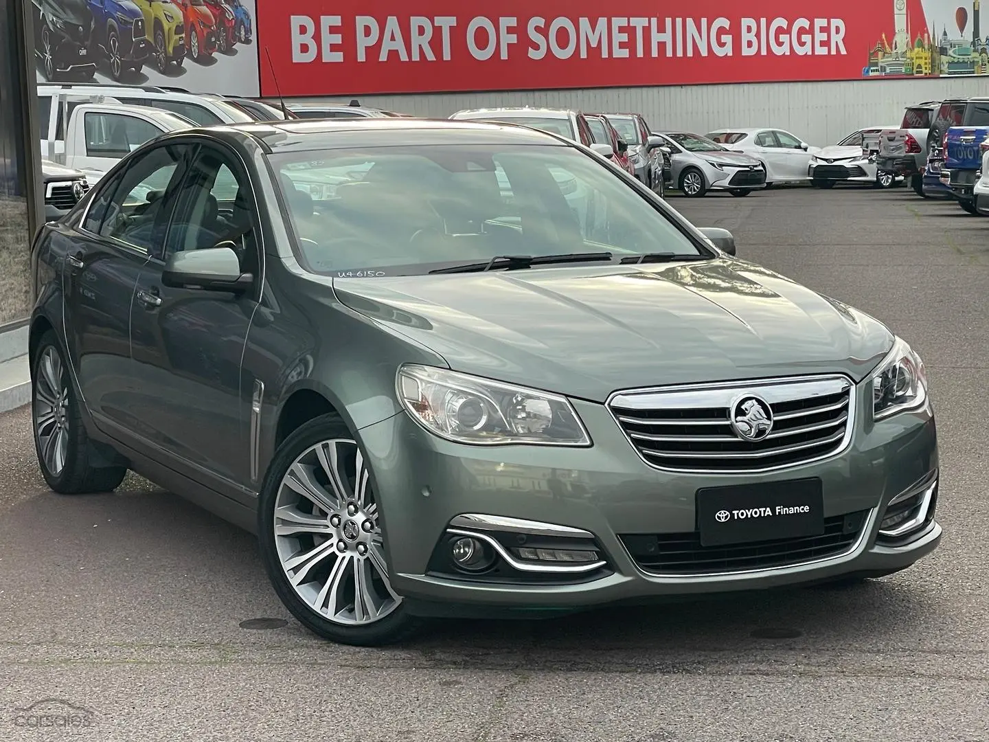 2013 Holden Calais Image 1