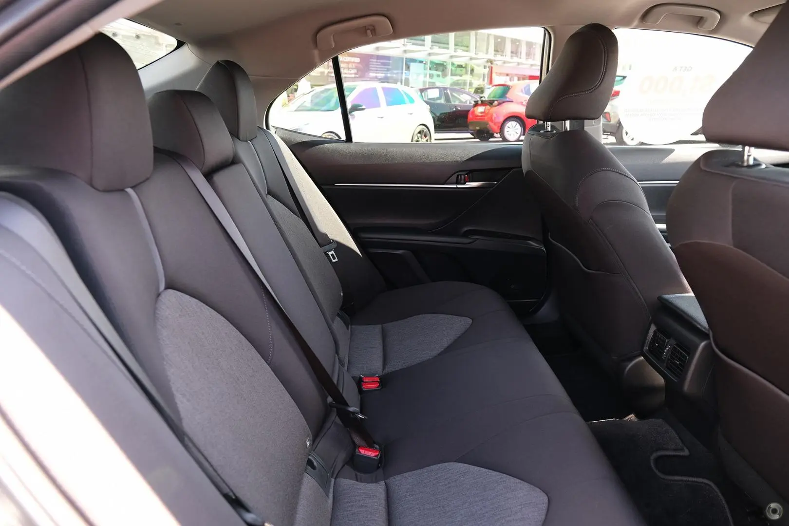 2022 Toyota Camry Gallery Image 8