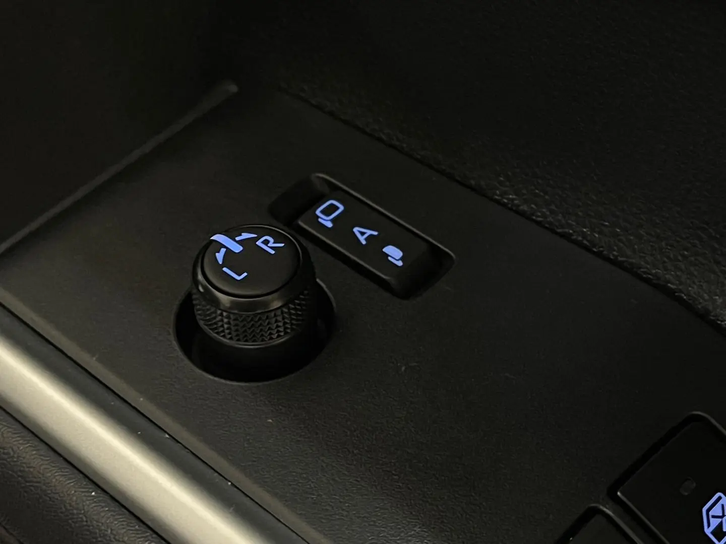 2024 Toyota Kluger Gallery Image 17