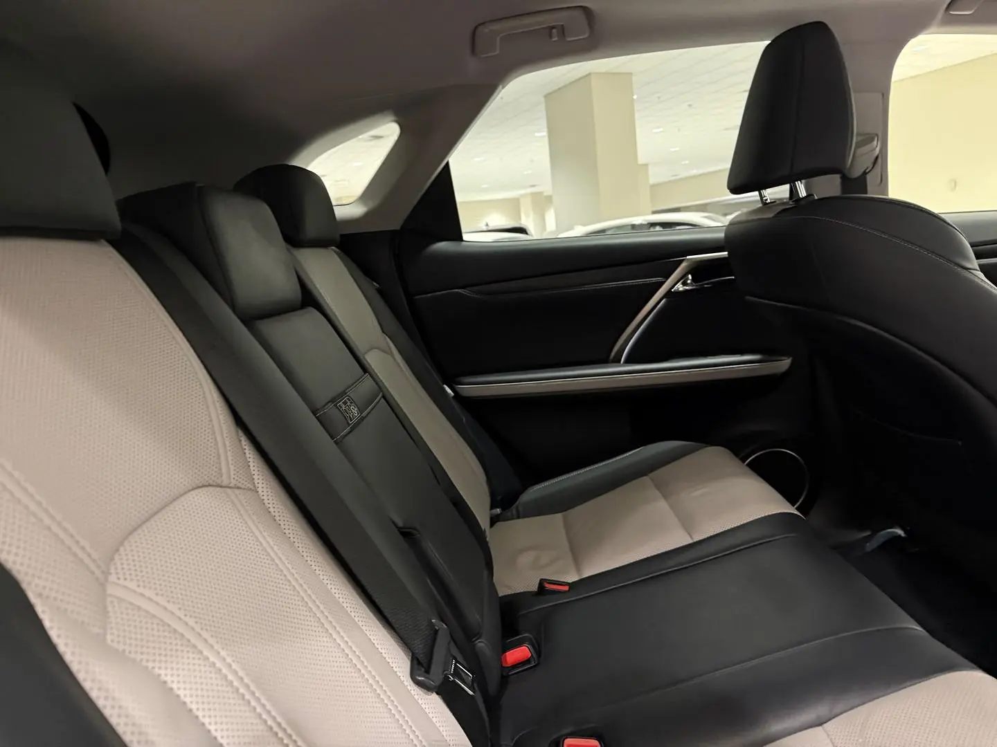 2022 Lexus RX Gallery Image 14