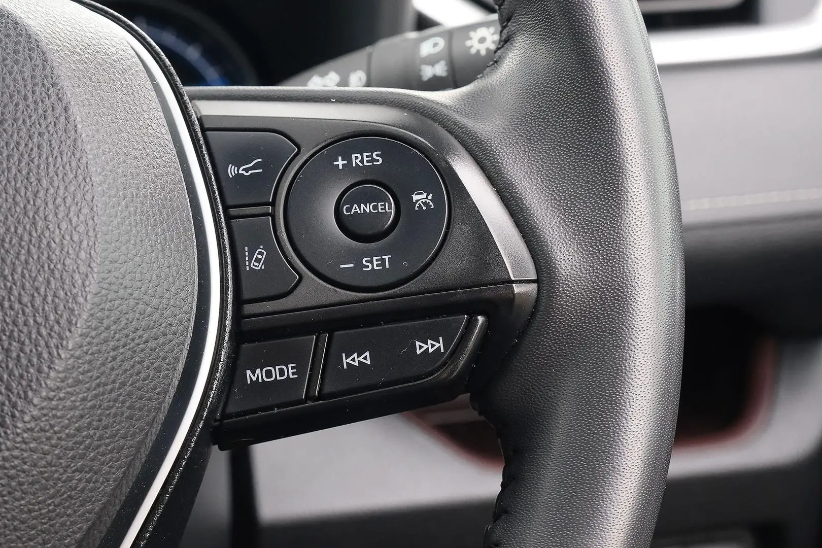 2021 Toyota RAV4 Gallery Image 16