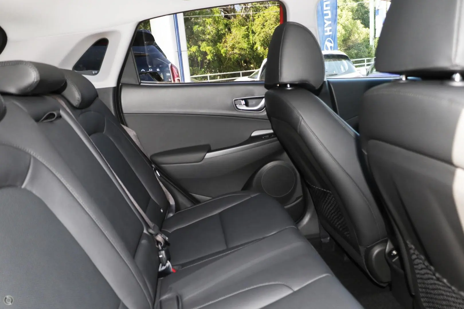 2022 Hyundai Kona Gallery Image 8