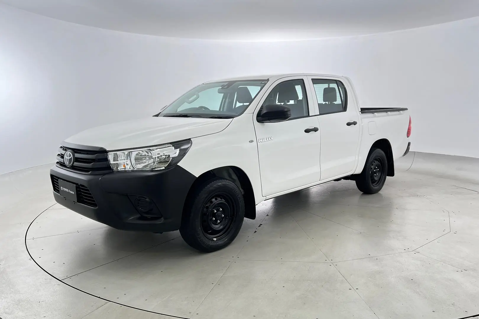 2022 Toyota Hilux Gallery Image 4