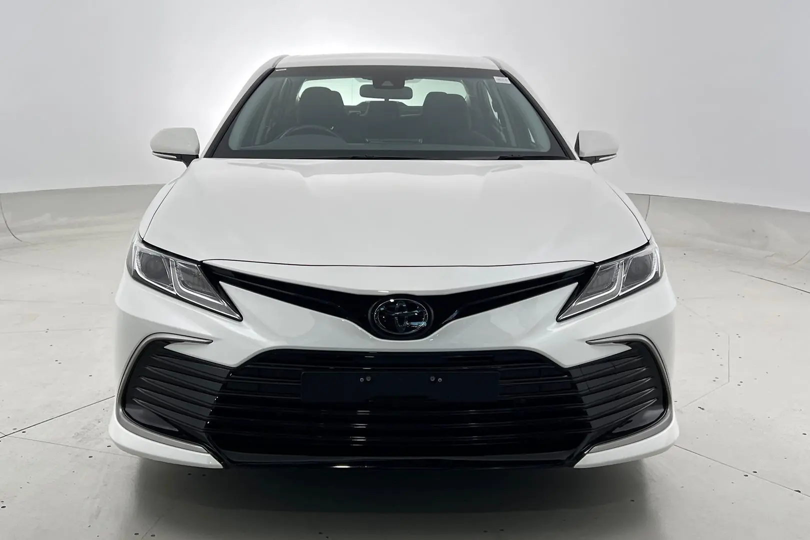 2024 Toyota Camry Gallery Image 6