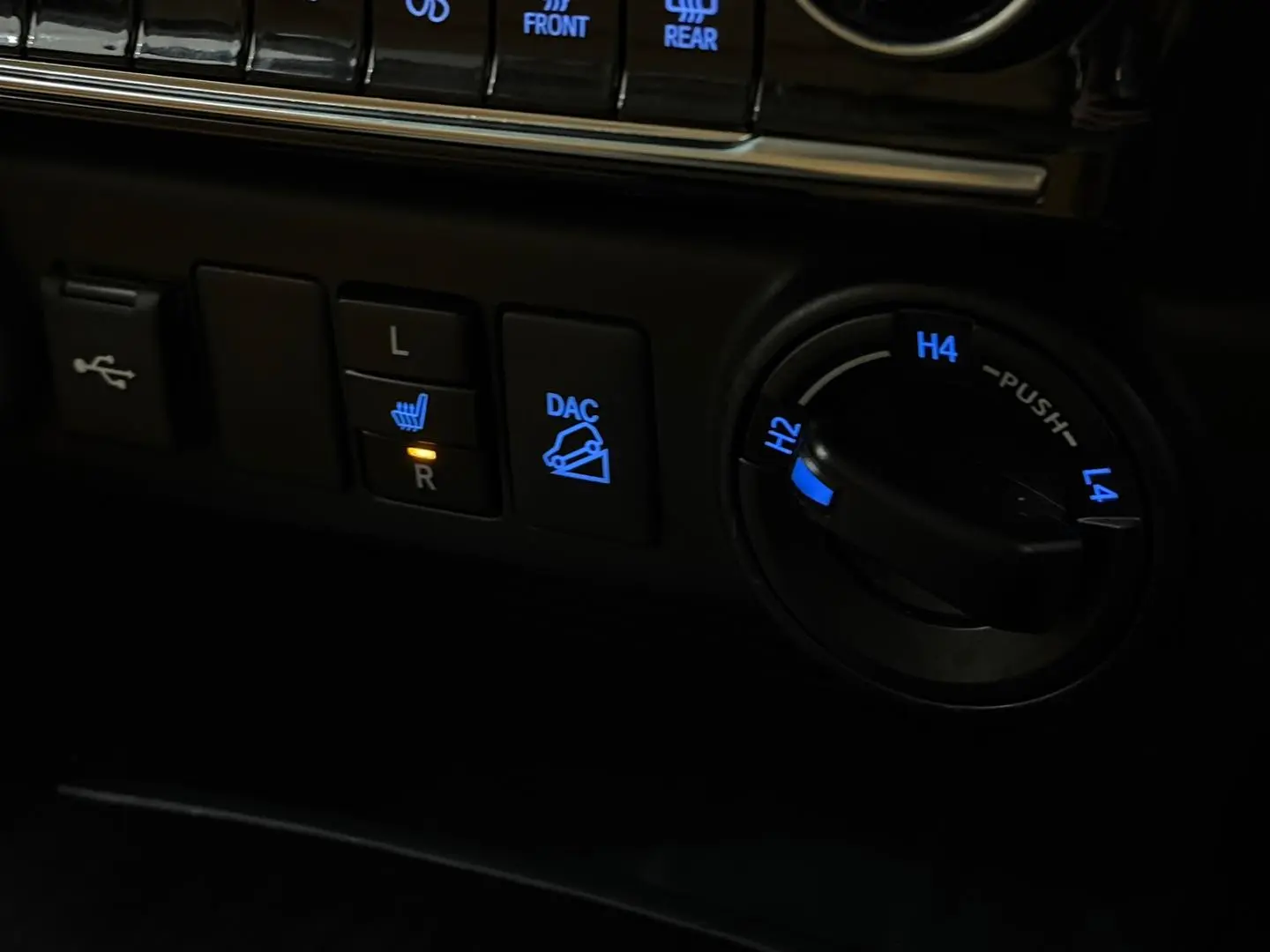 2024 Toyota Fortuner Gallery Image 21