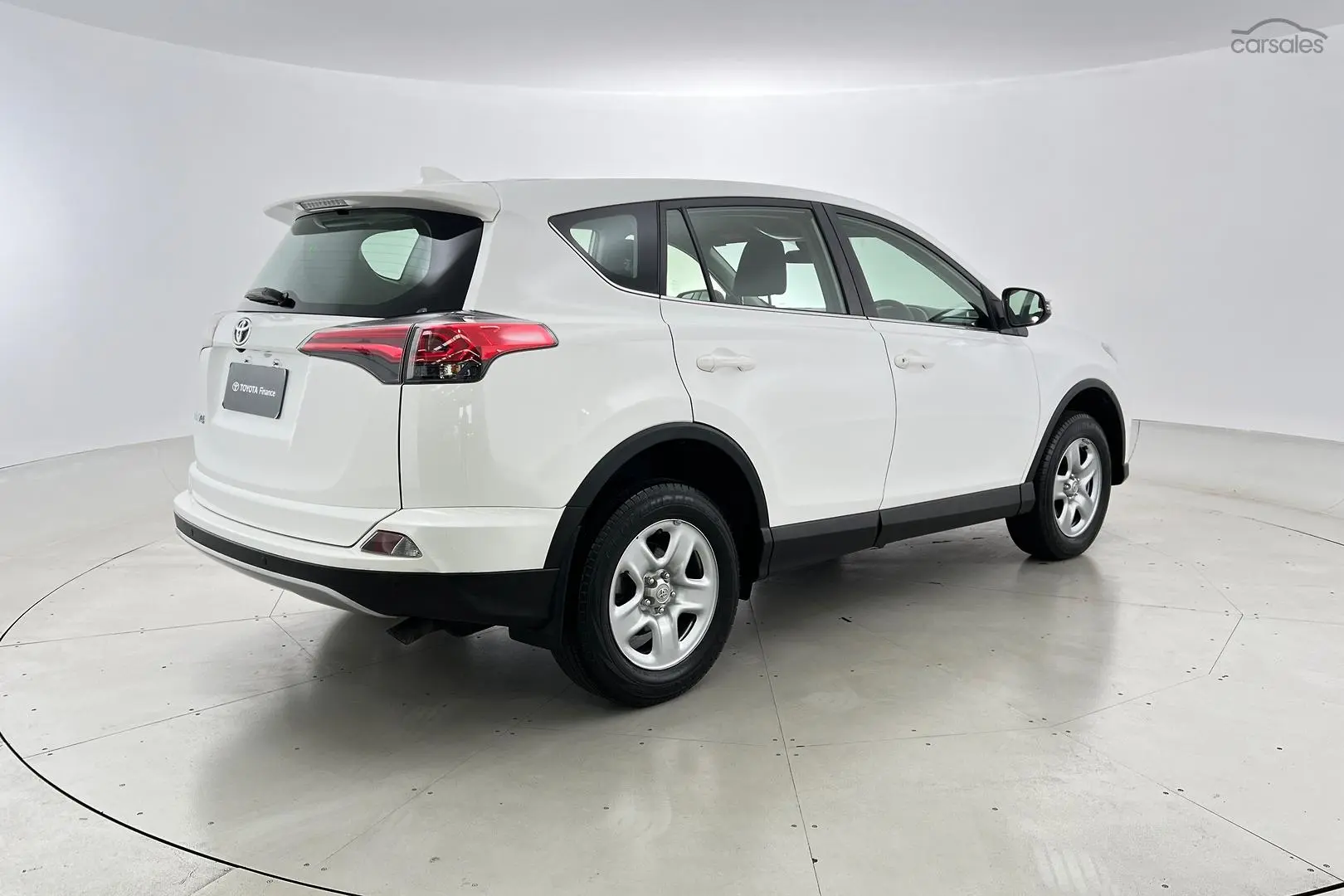 2019 Toyota RAV4 Image 7