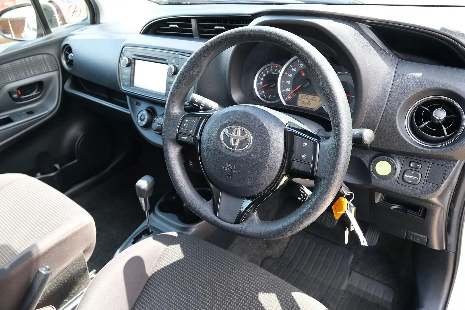 2018 Toyota Yaris Image 7