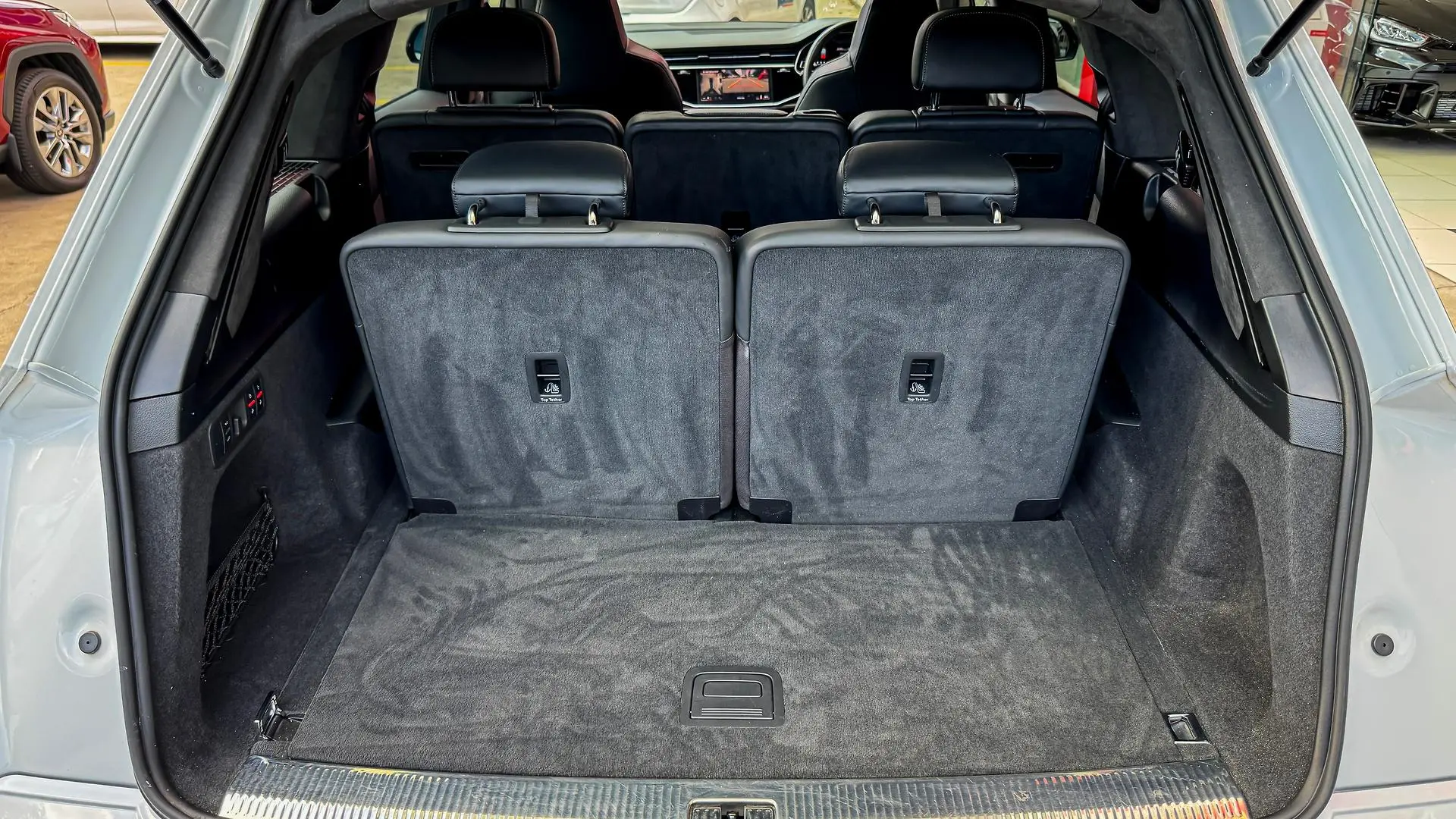 2021 Audi SQ7 Gallery Image 24