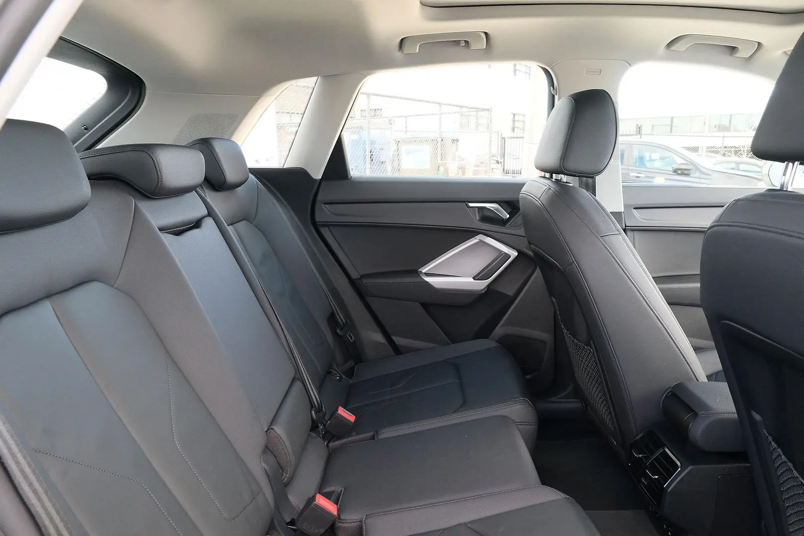 2021 Audi Q3 Gallery Image 12