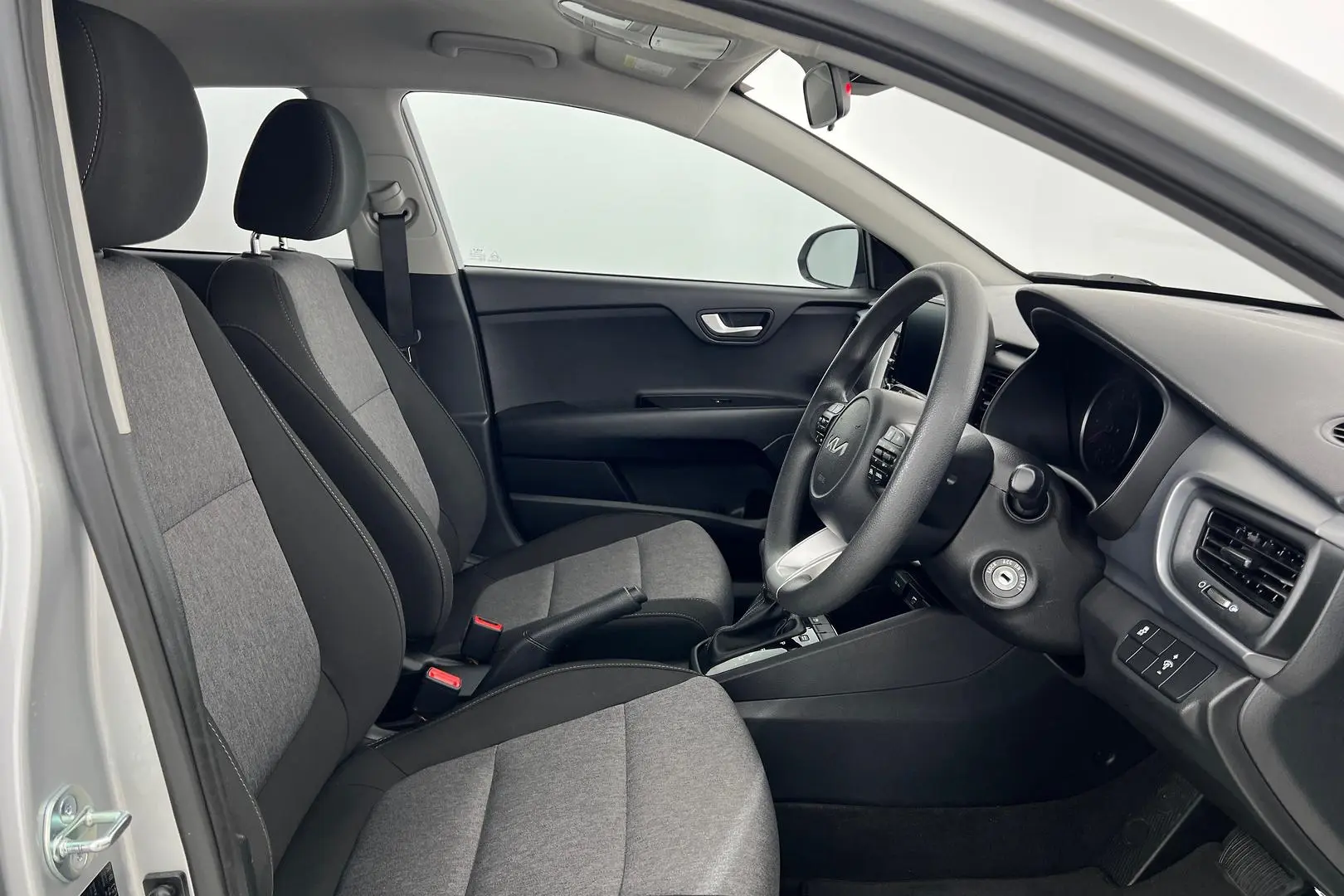 2023 Kia Stonic Gallery Image 14