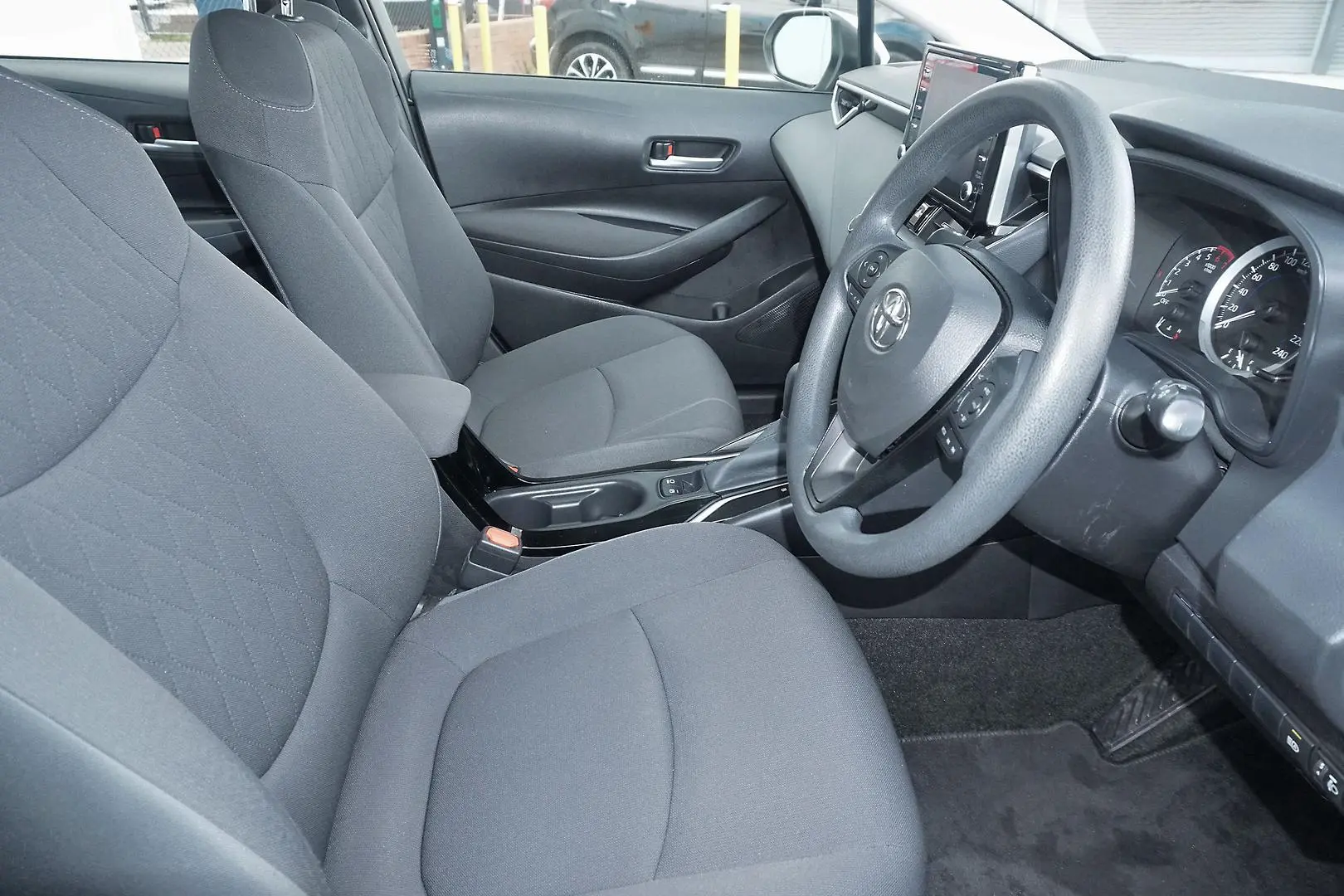 2020 Toyota Corolla Gallery Image 5