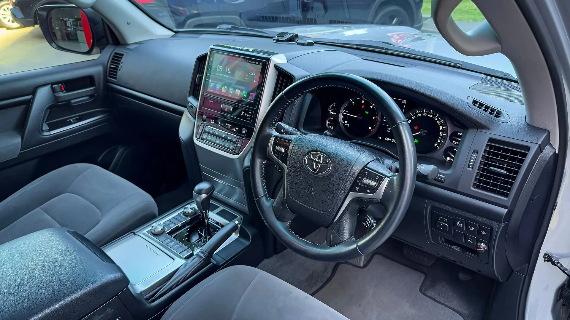 2019 Toyota Landcruiser Gallery Image 3