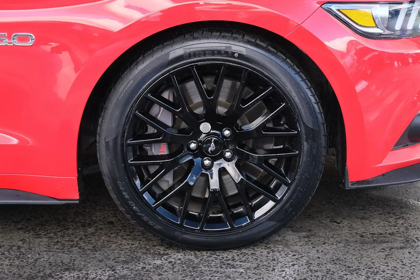 2016 Ford Mustang Gallery Image 6