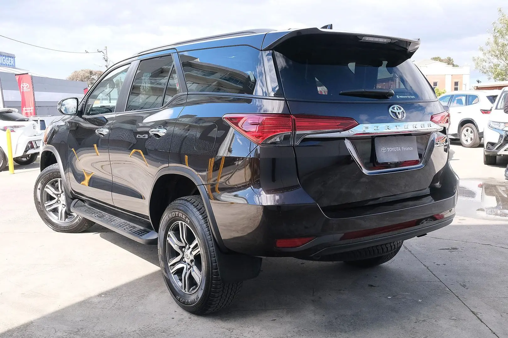 2024 Toyota Fortuner Gallery Image 2
