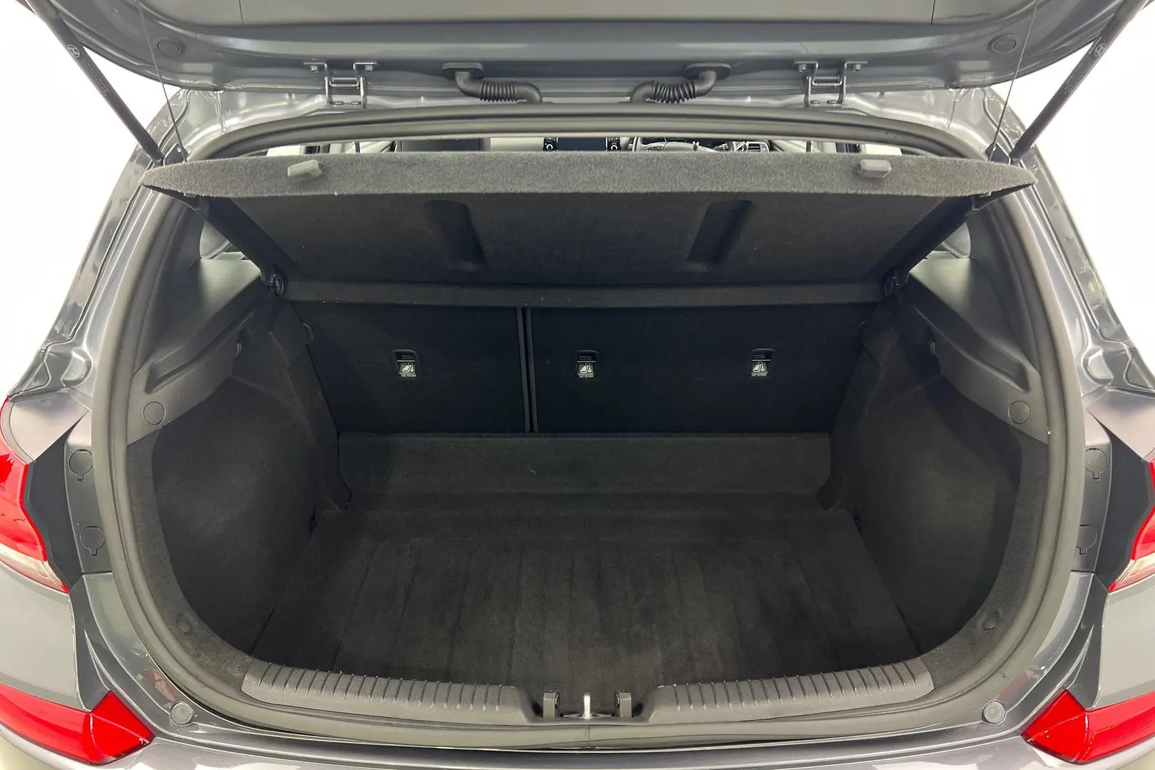 2019 Hyundai i30 Gallery Image 20