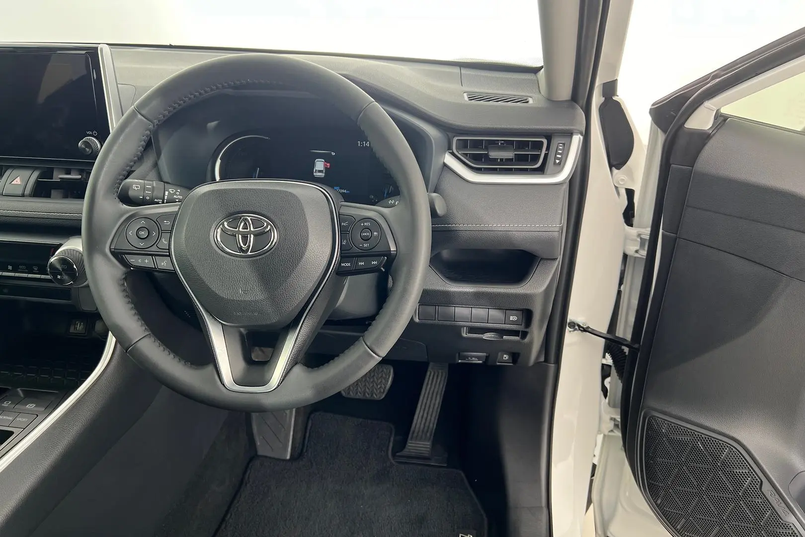 2024 Toyota Rav4 Gallery Image 10