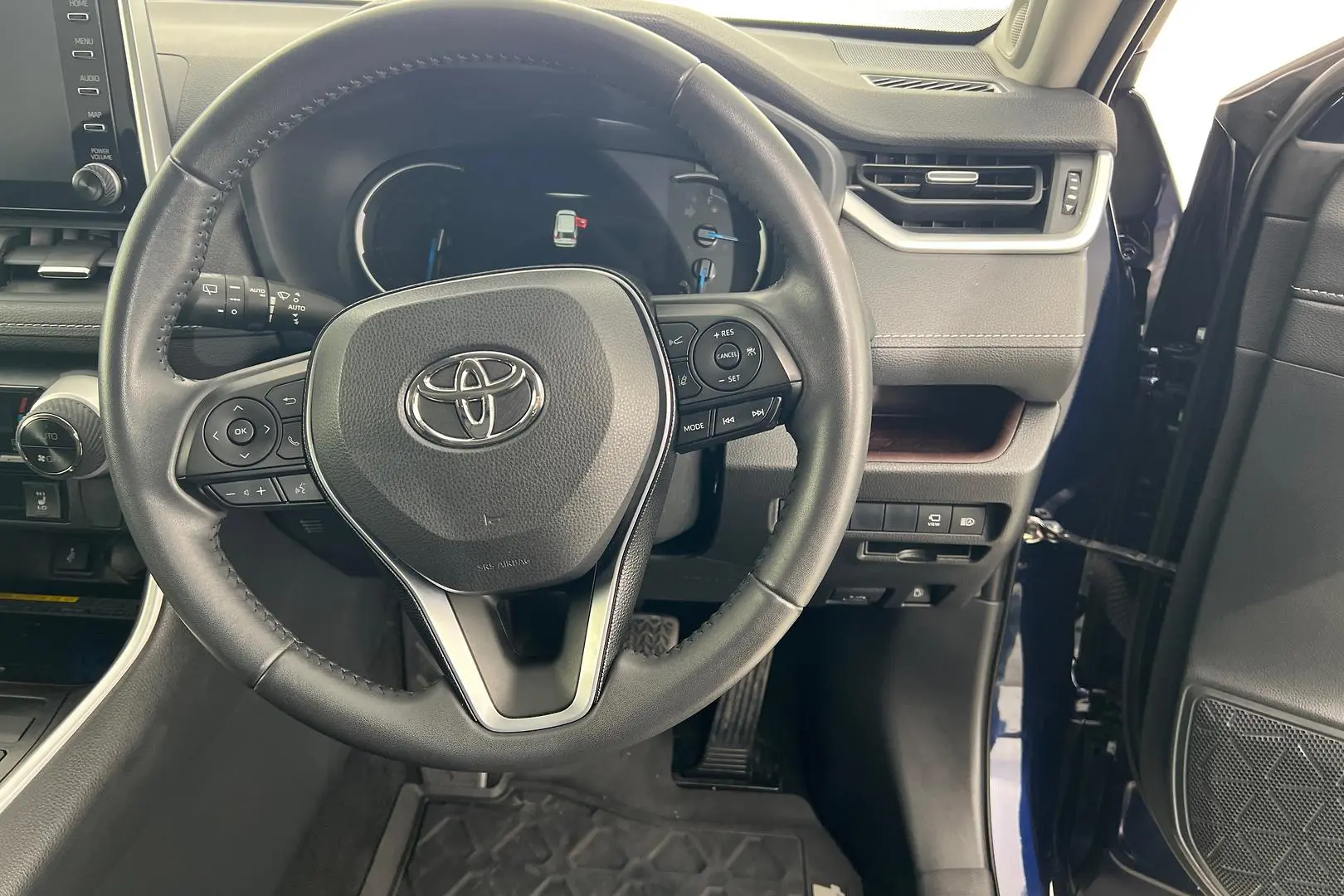 2019 Toyota Rav4 Gallery Image 18