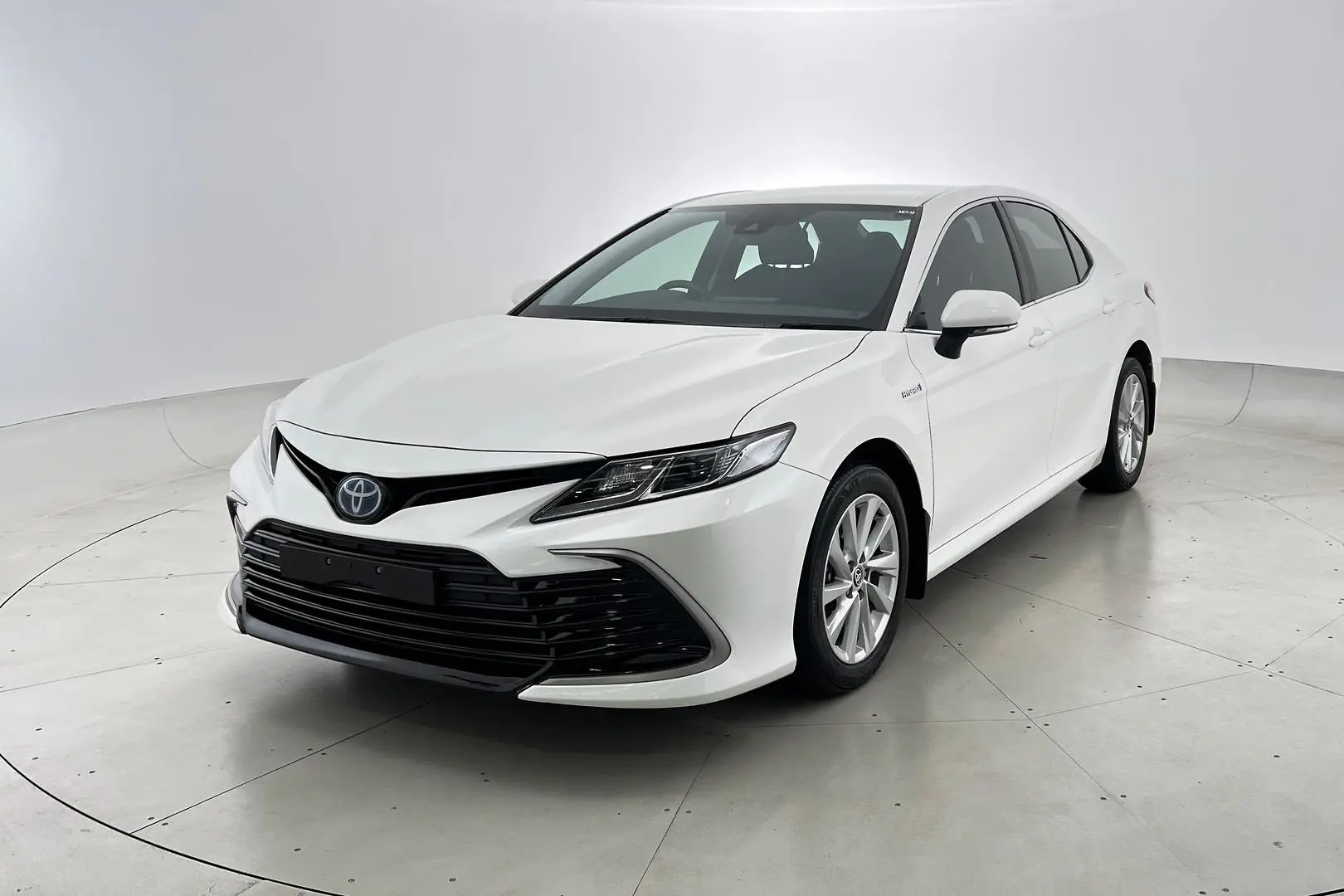 2021 Toyota Camry Gallery Image 4