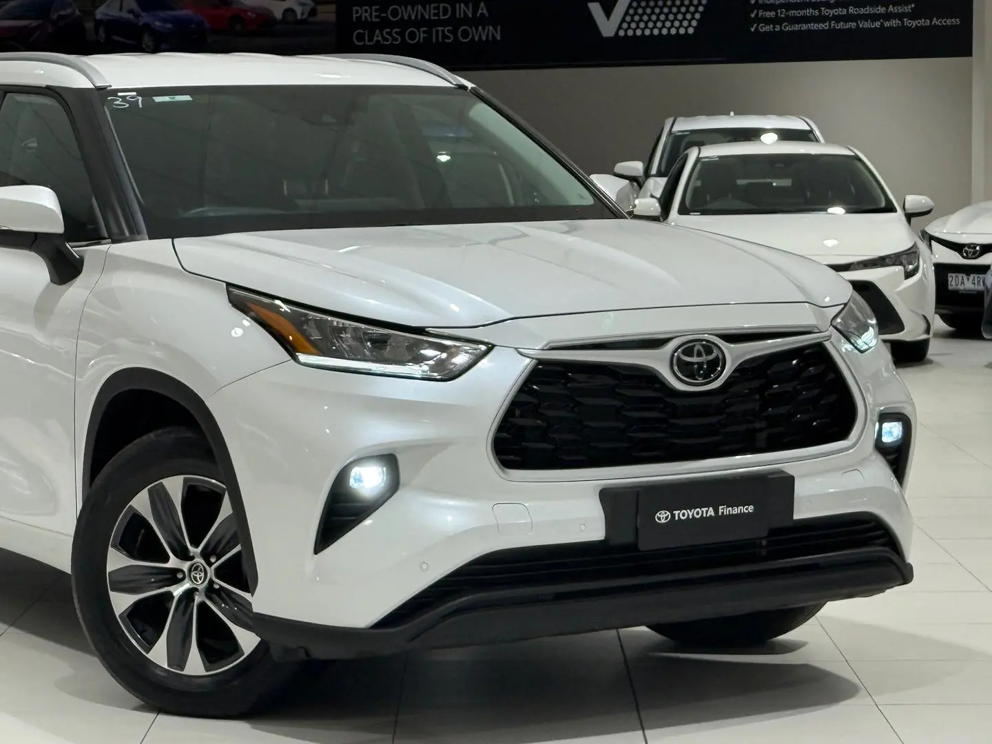 2023 Toyota Kluger Gallery Image 3