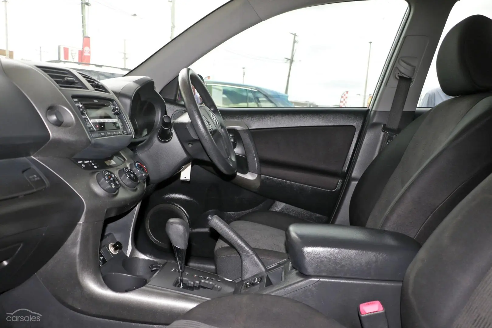 2011 Toyota RAV4 Image 8