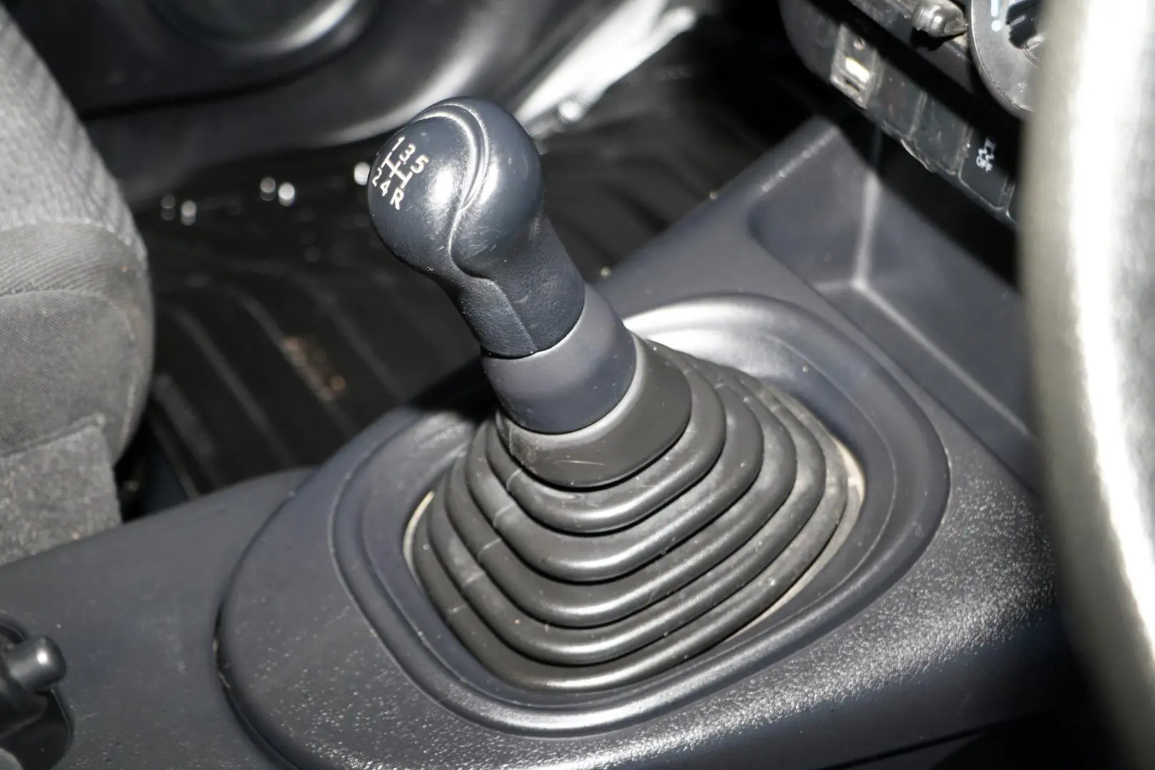 2019 Toyota Hilux Gallery Image 10